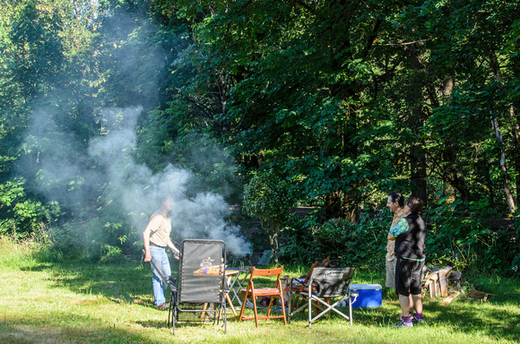 20_Ted_barbequeing_3288_L